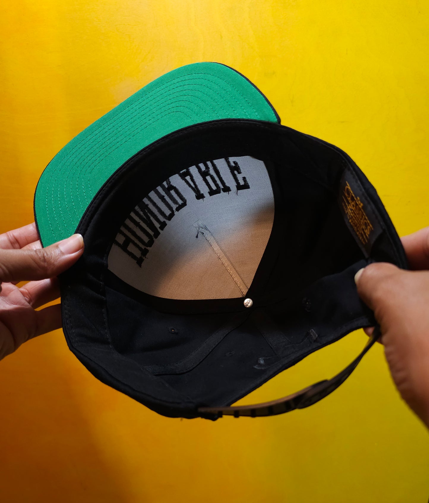 Honorable - black 3D Puff embroidered hat